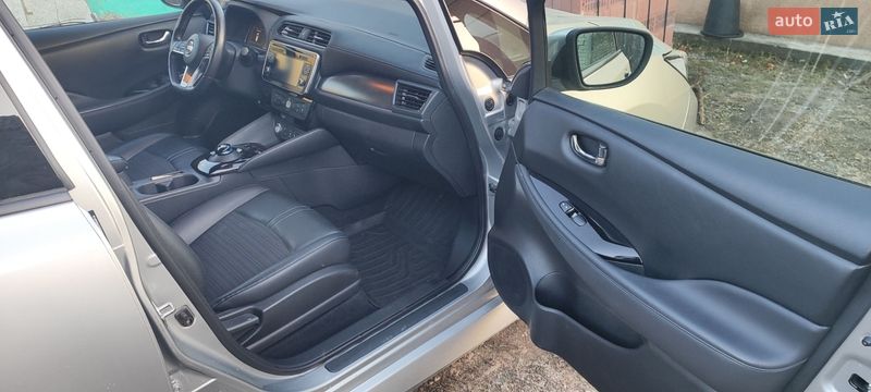 Хэтчбек Nissan Leaf 2018 в Харькове