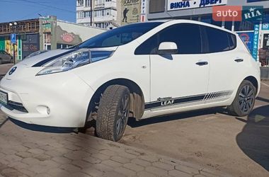 Хетчбек Nissan Leaf 2015 в Житомирі