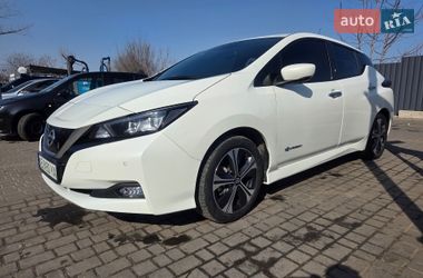 Хэтчбек Nissan Leaf 2020 в Днепре
