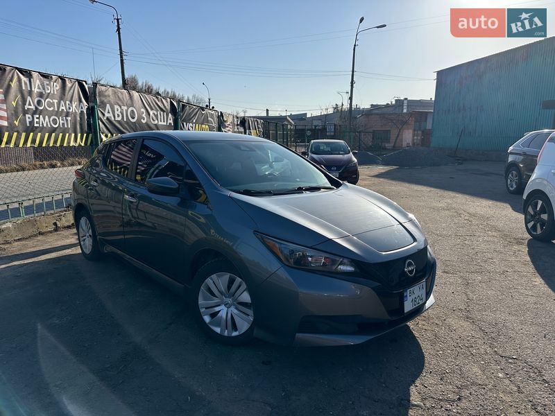Хэтчбек Nissan Leaf 2022 в Ровно