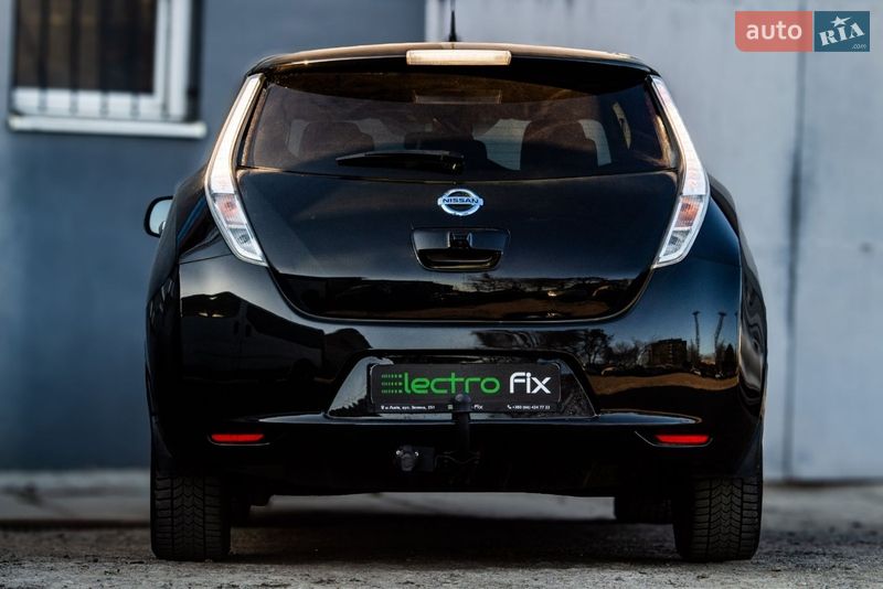 Хэтчбек Nissan Leaf 2017 в Львове
