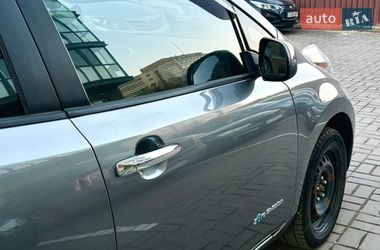 Хэтчбек Nissan Leaf 2015 в Черкассах