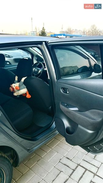 Хэтчбек Nissan Leaf 2015 в Черкассах