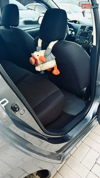 Хэтчбек Nissan Leaf 2015 в Черкассах
