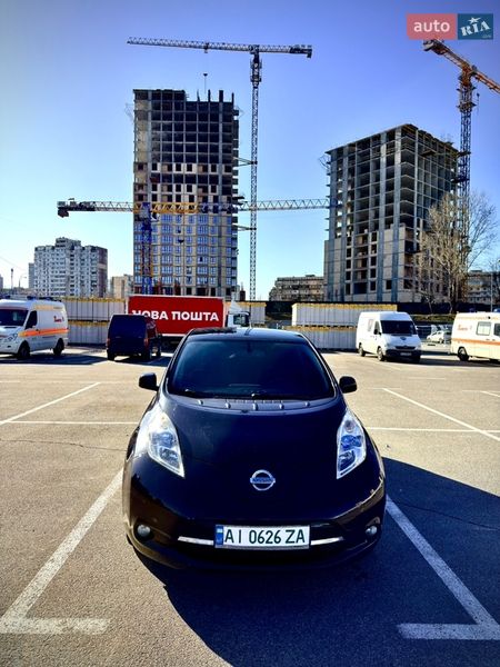 Хэтчбек Nissan Leaf 2014 в Киеве