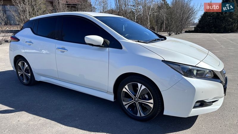 Хэтчбек Nissan Leaf 2020 в Харькове