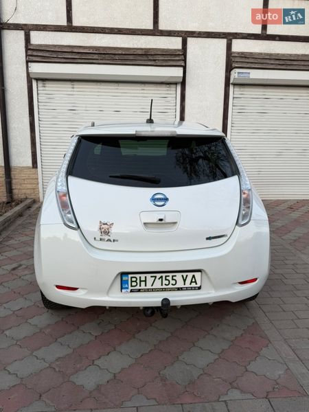 Хэтчбек Nissan Leaf 2015 в Одессе