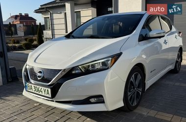 Хетчбек Nissan Leaf 2018 в Кропивницькому