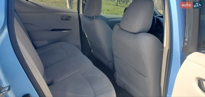 Хетчбек Nissan Leaf 2012 в Миколаєві