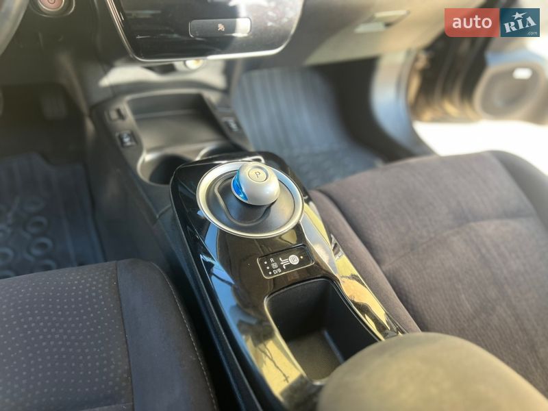 Хетчбек Nissan Leaf 2016 в Трускавці