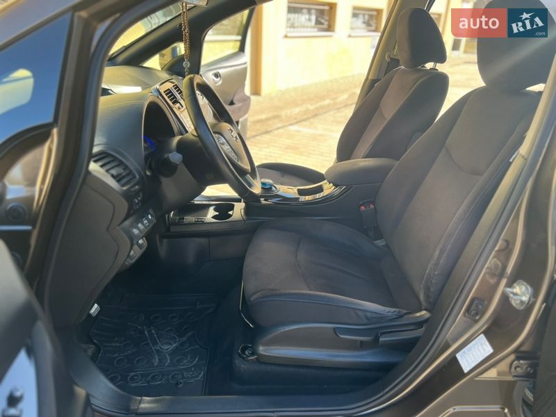 Хетчбек Nissan Leaf 2016 в Трускавці