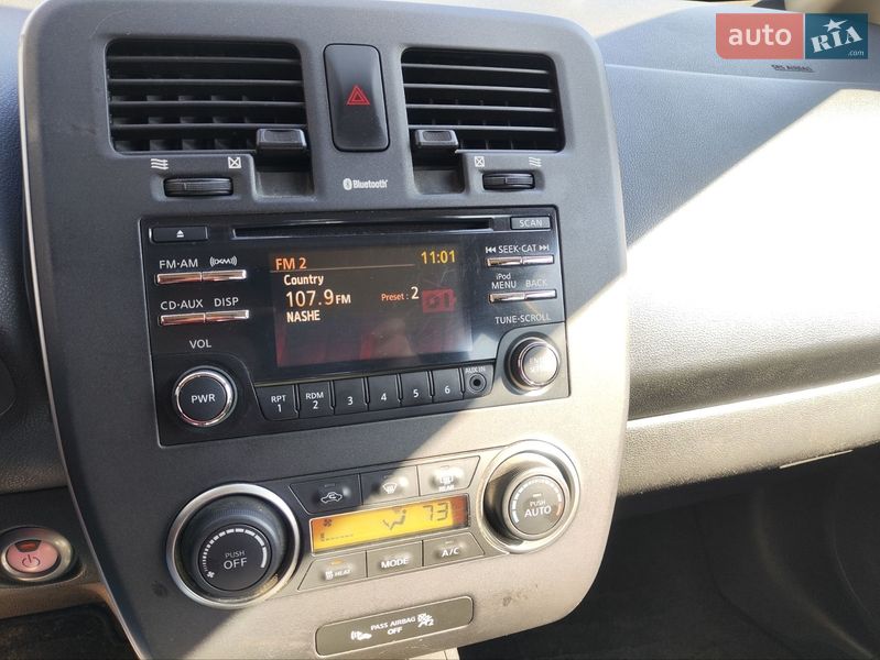 Хэтчбек Nissan Leaf 2014 в Ирпене