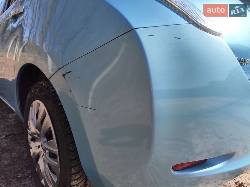 Хэтчбек Nissan Leaf 2014 в Ирпене