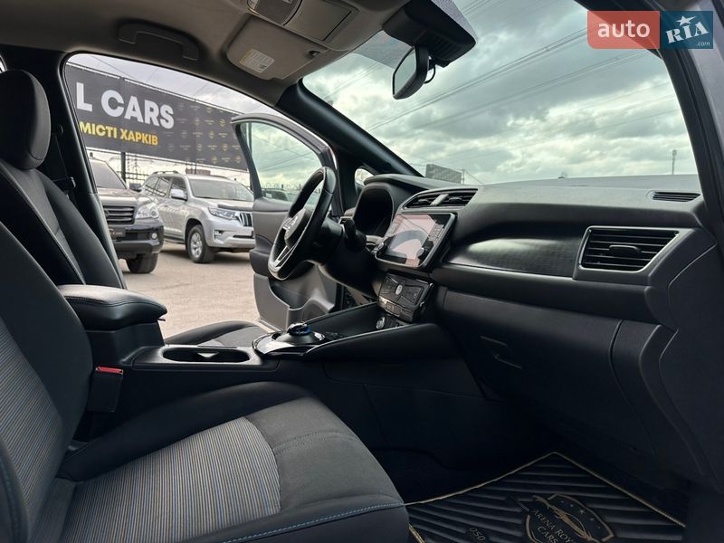 Хэтчбек Nissan Leaf 2020 в Харькове