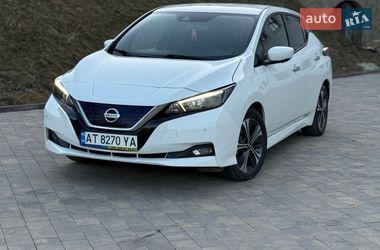 Хетчбек Nissan Leaf 2020 в Долині