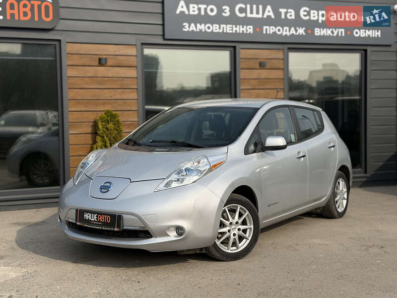Хэтчбек Nissan Leaf 2013 в Шептицькому