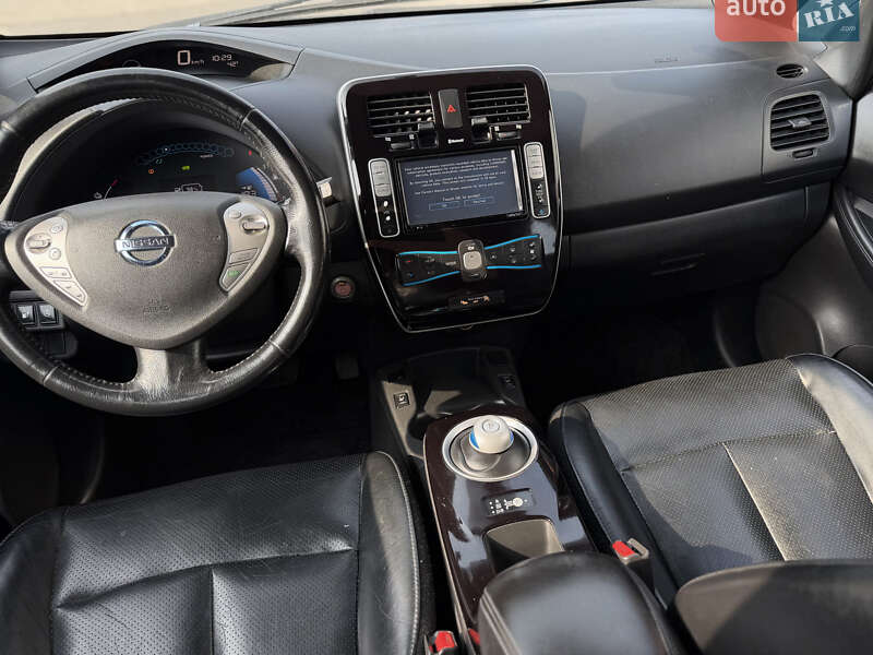 Хэтчбек Nissan Leaf 2013 в Шептицькому