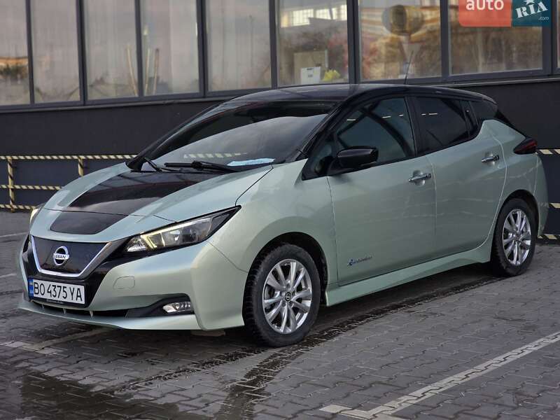 Хэтчбек Nissan Leaf 2018 в Тернополе