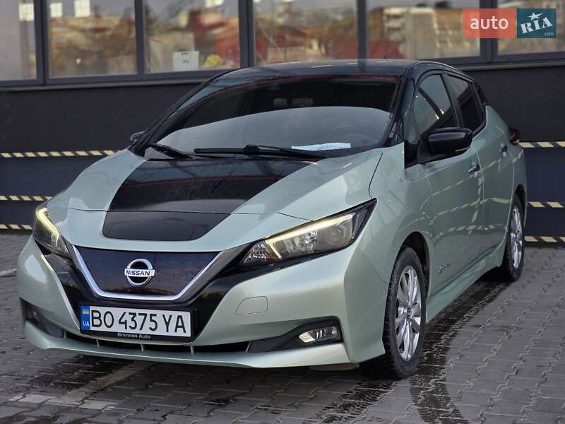 Хэтчбек Nissan Leaf 2018 в Тернополе