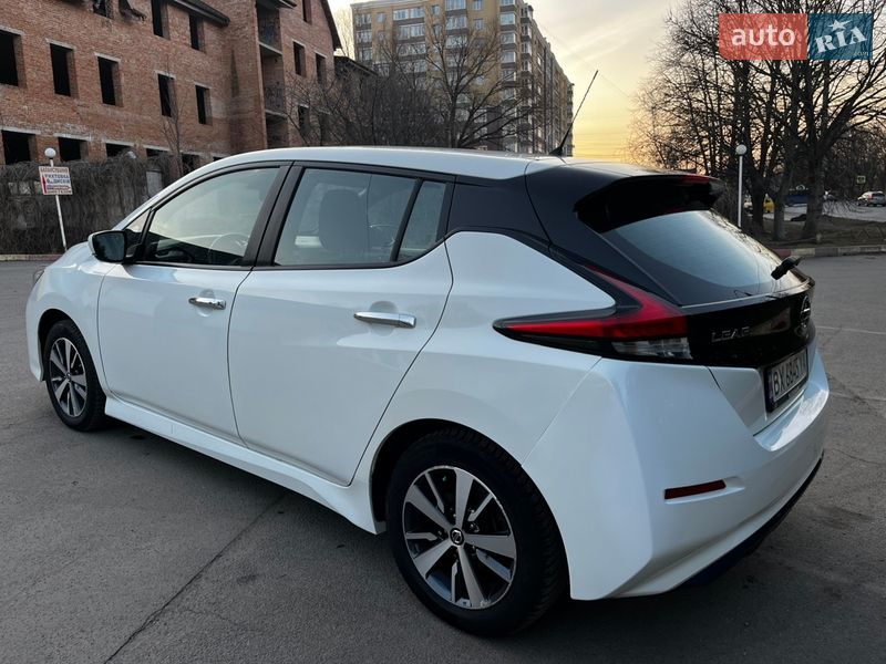 Хэтчбек Nissan Leaf 2019 в Хмельницком