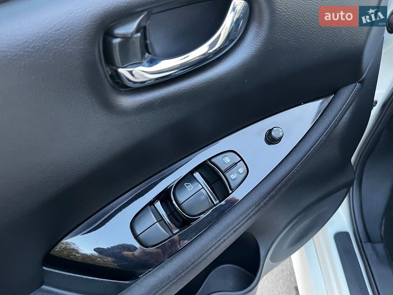 Хэтчбек Nissan Leaf 2019 в Хмельницком