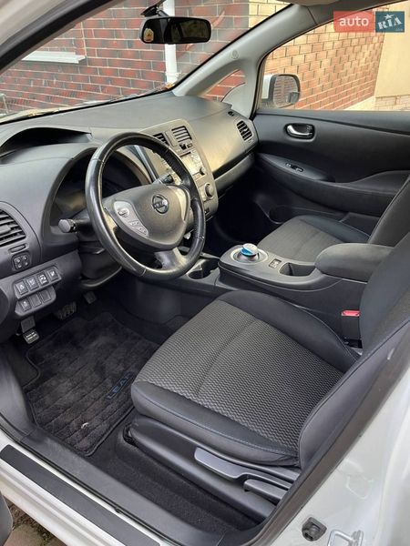 Хэтчбек Nissan Leaf 2014 в Киеве