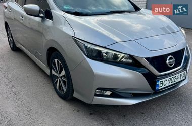 Хэтчбек Nissan Leaf 2018 в Львове