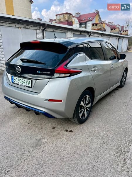 Хэтчбек Nissan Leaf 2018 в Львове