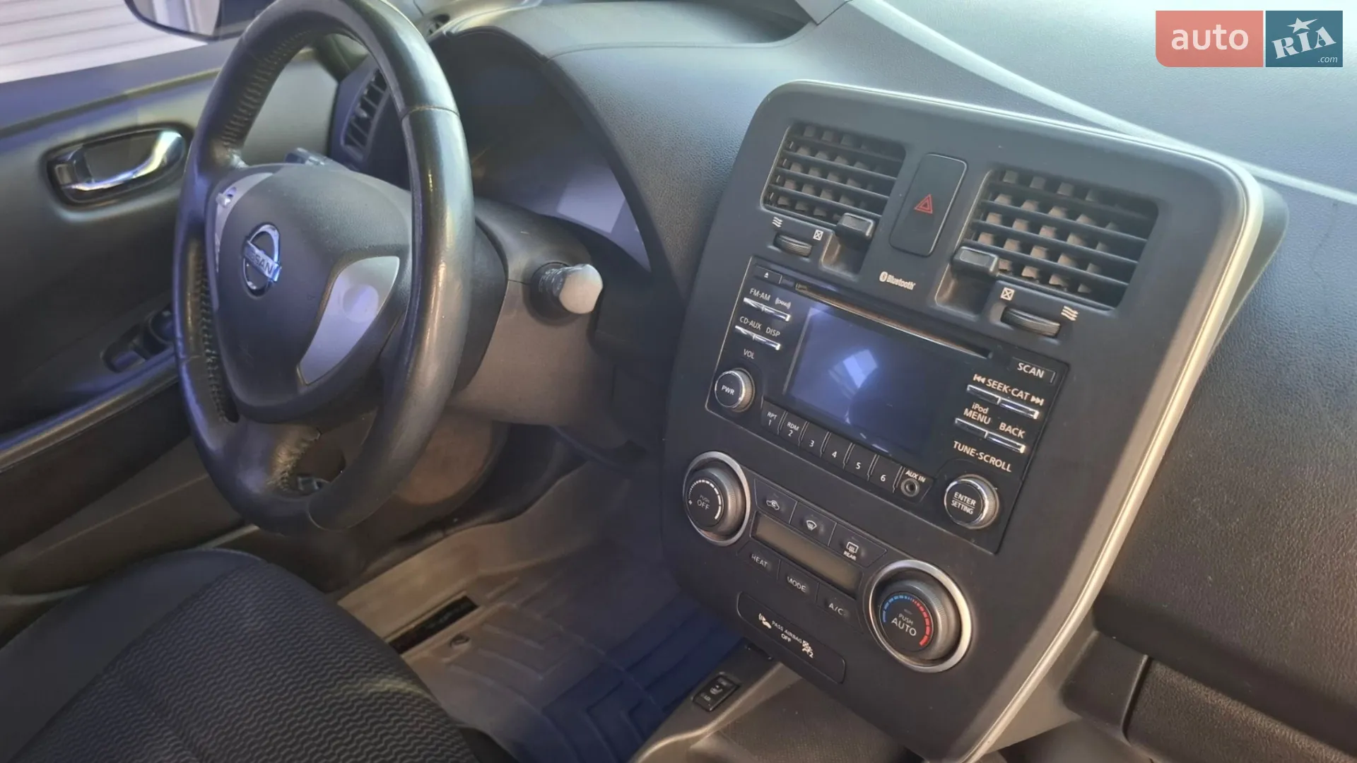 2013 Nissan Leaf - мініатюра 4