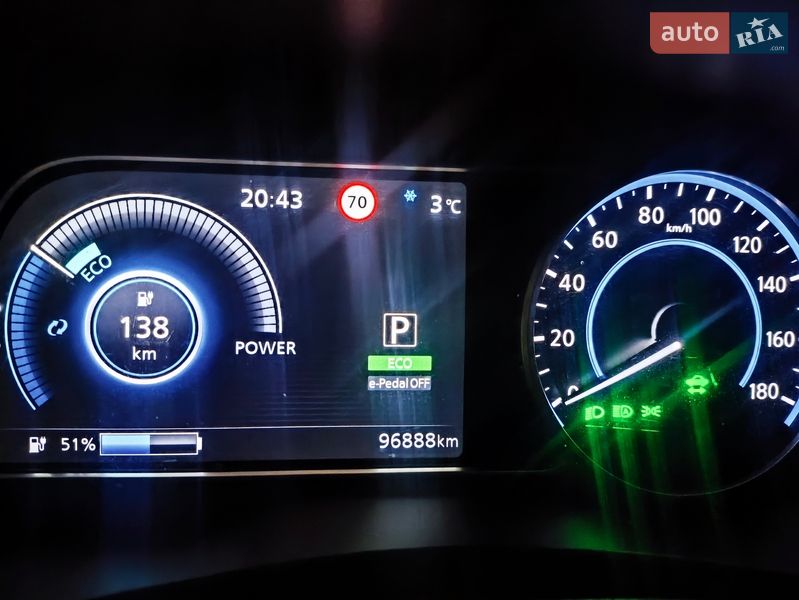 Хэтчбек Nissan Leaf 2019 в Львове фото 3 Хэтчбек Nissan Leaf 2019 в Львове