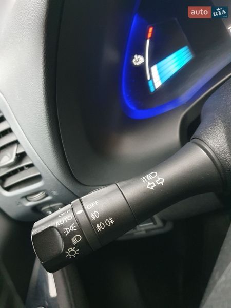 Хэтчбек Nissan Leaf 2013 в Горе