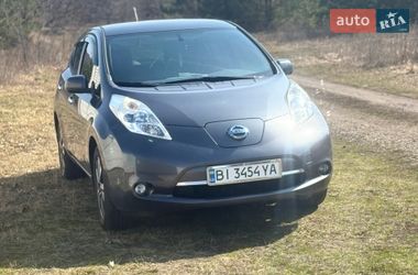 Хэтчбек Nissan Leaf 2013 в Полтаве