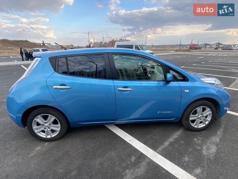 Хэтчбек Nissan Leaf 2012 в Ровно фото 4 Хэтчбек Nissan Leaf 2012 в Ровно