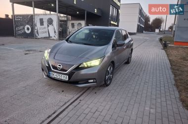 Хэтчбек Nissan Leaf 2019 в Тернополе
