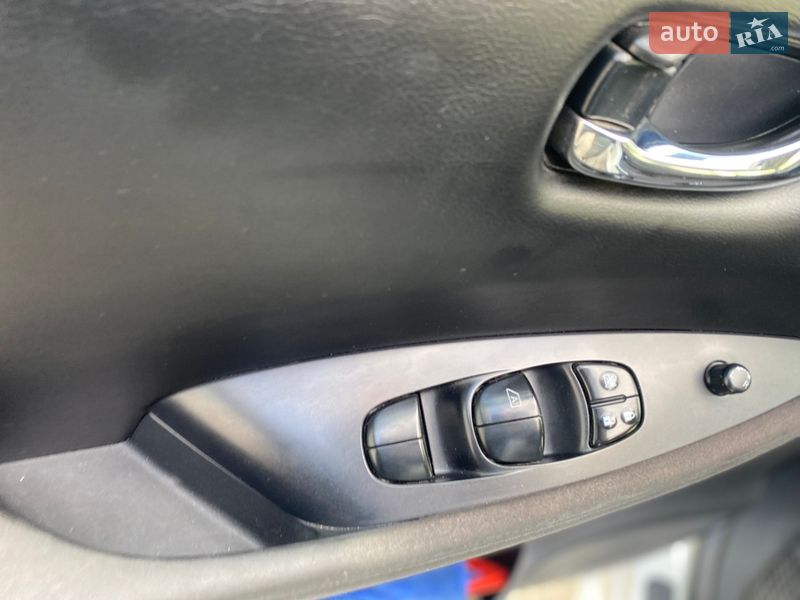 Хэтчбек Nissan Leaf 2014 в Тернополе