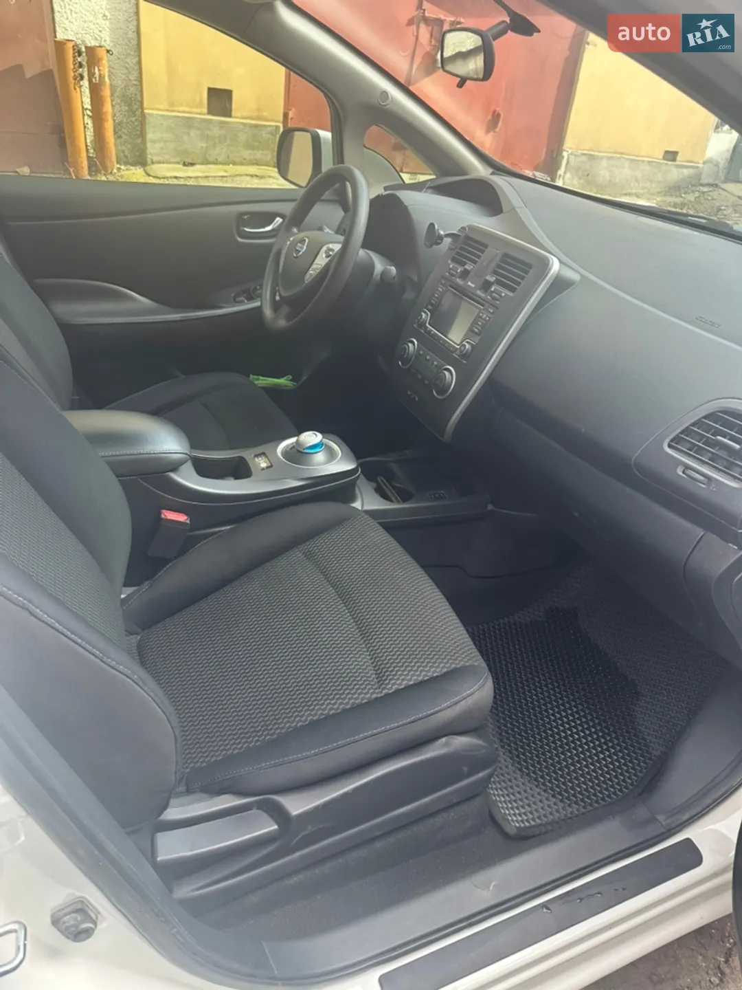 2015 Nissan Leaf - мініатюра 10