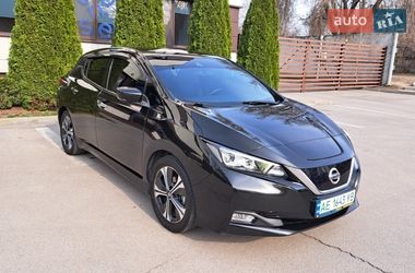 Хэтчбек Nissan Leaf 2018 в Днепре