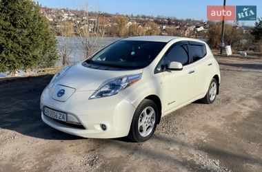 Хетчбек Nissan Leaf 2012 в Умані