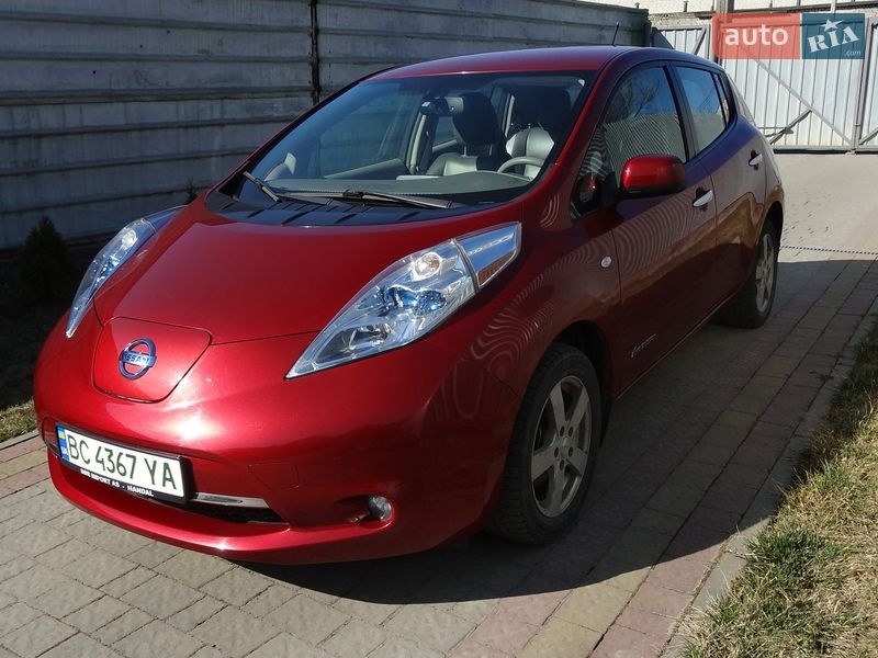 Хетчбек Nissan Leaf 2011 в Львові
