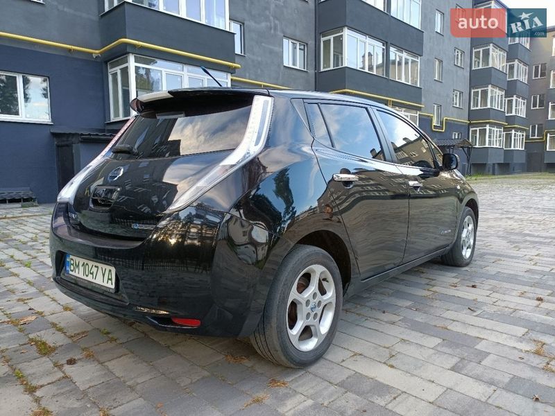Хетчбек Nissan Leaf 2012 в Охтирці фото 6 Хетчбек Nissan Leaf 2012 в Охтирці