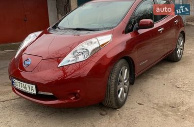 Хетчбек Nissan Leaf 2015 в Хмельницькому