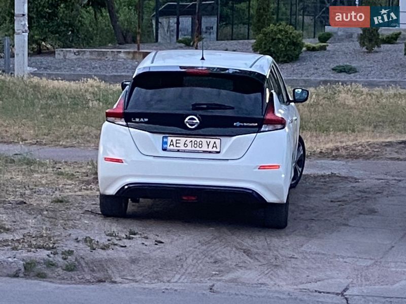 Хэтчбек Nissan Leaf 2022 в Днепре фото 4 Хэтчбек Nissan Leaf 2022 в Днепре