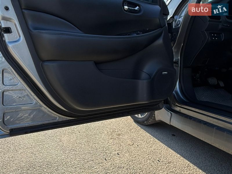 Хэтчбек Nissan Leaf 2018 в Ивано-Франковске