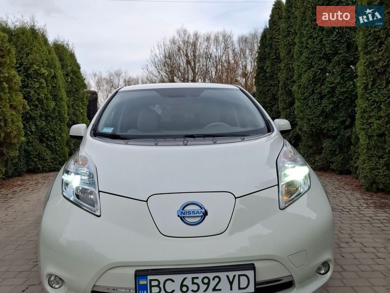 Хэтчбек Nissan Leaf 2013 в Золочеве фото 4 Хэтчбек Nissan Leaf 2013 в Золочеве