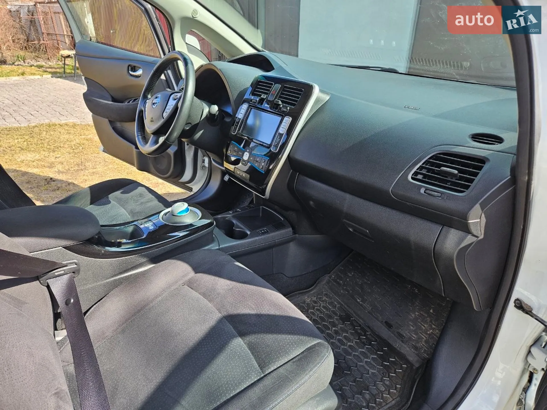 2015 Nissan Leaf - мініатюра 17