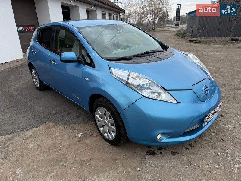 Хетчбек Nissan Leaf 2012 в Дніпрі фото 2 Хетчбек Nissan Leaf 2012 в Дніпрі