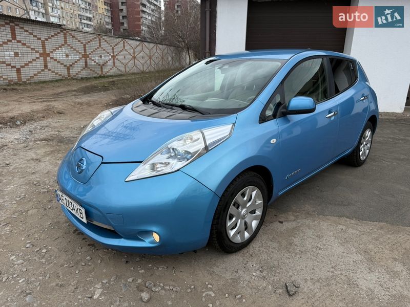 Хетчбек Nissan Leaf 2012 в Дніпрі фото 4 Хетчбек Nissan Leaf 2012 в Дніпрі