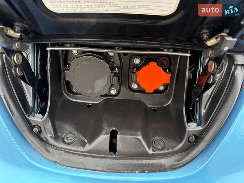 Хетчбек Nissan Leaf 2012 в Дніпрі фото 14 Хетчбек Nissan Leaf 2012 в Дніпрі