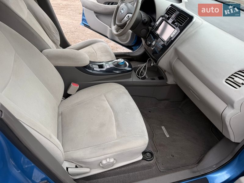 Хетчбек Nissan Leaf 2012 в Дніпрі фото 22 Хетчбек Nissan Leaf 2012 в Дніпрі