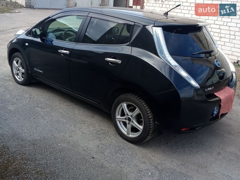 Хетчбек Nissan Leaf 2015 в Кременчуці фото 3 Хетчбек Nissan Leaf 2015 в Кременчуці